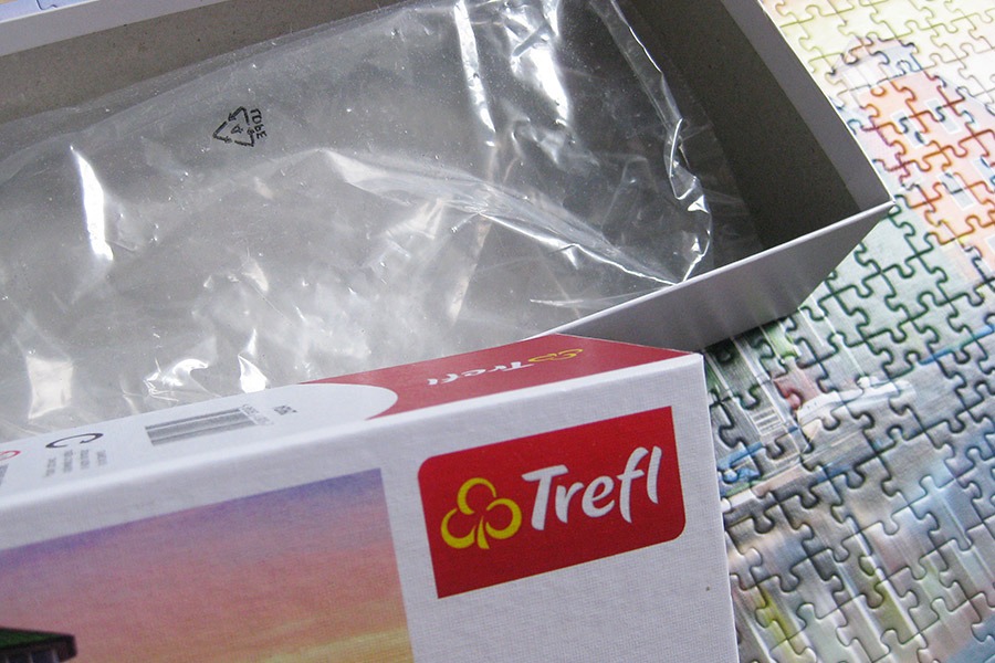 trefl-puzzle-900-img_4571