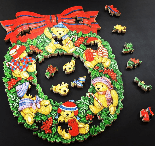 mgc_custom_puzzle_teddy bear wreath.png