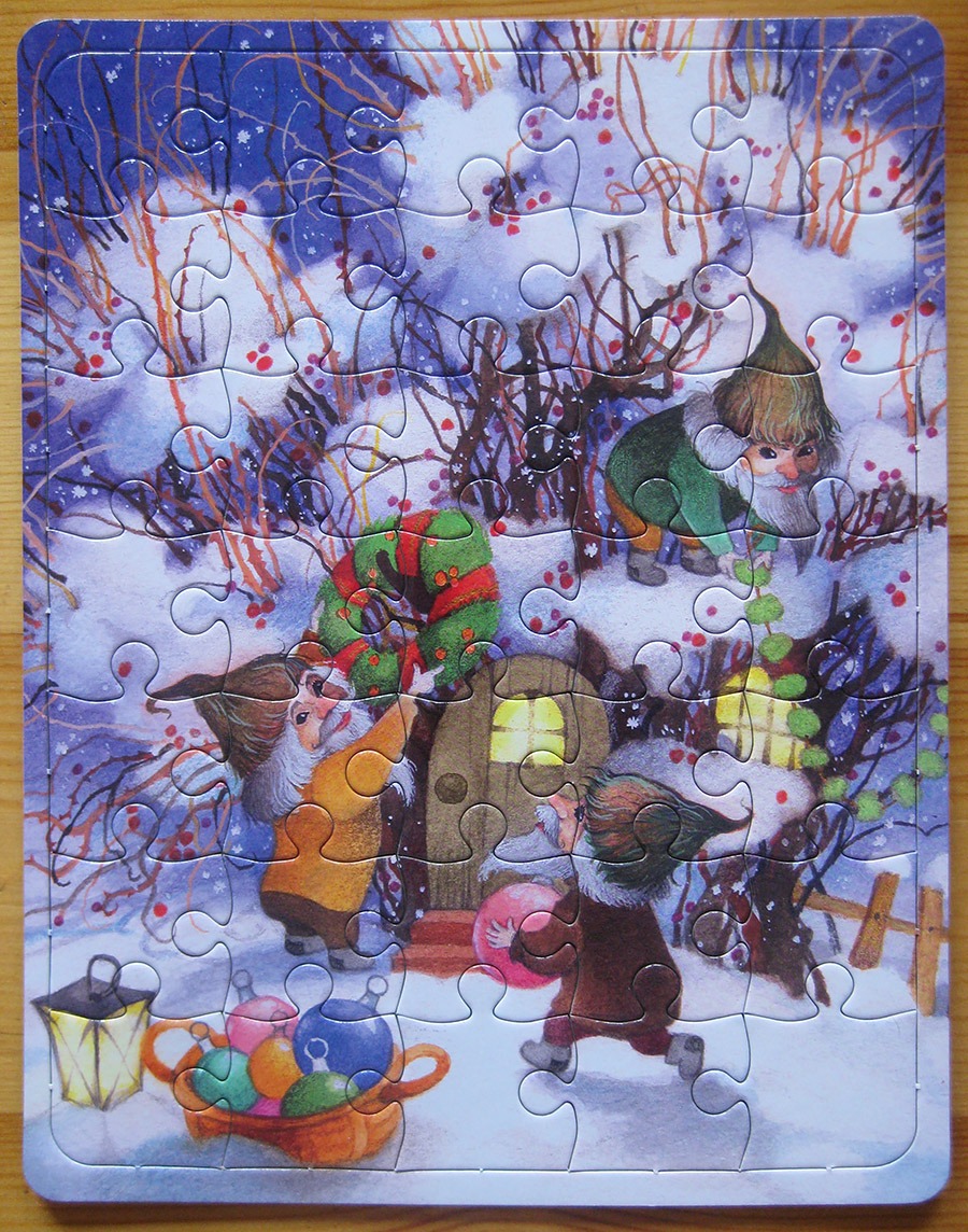 labirint_novogodnij sunduchok_puzzle_900 IMG_6182.jpg