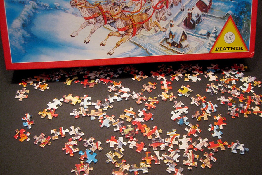 piatnik christmas puzzle_900 IMG_5819.jpg