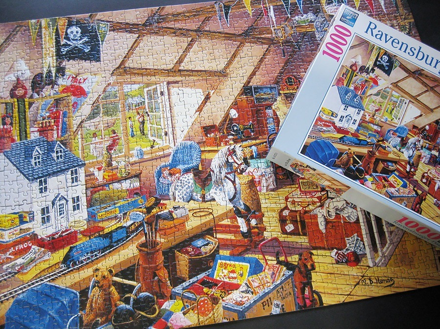 ravensburger_grandma attic_900 IMG_0021